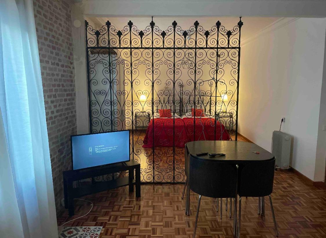 Alojamiento En El Centro De Toledo Apartment ภายนอก รูปภาพ